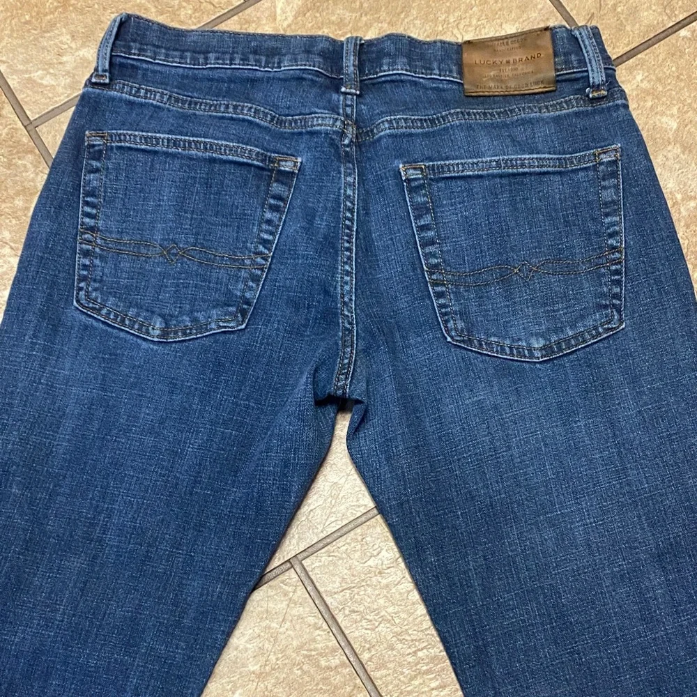 Lucky Brand Men's Classic Blue 221 Straight Jeans 32/30 - Picture 3 of 16